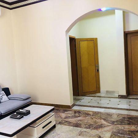 Farah Hotel Apartment Маскат Екстер'єр фото
