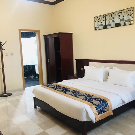 Farah Hotel Apartment Маскат Екстер'єр фото