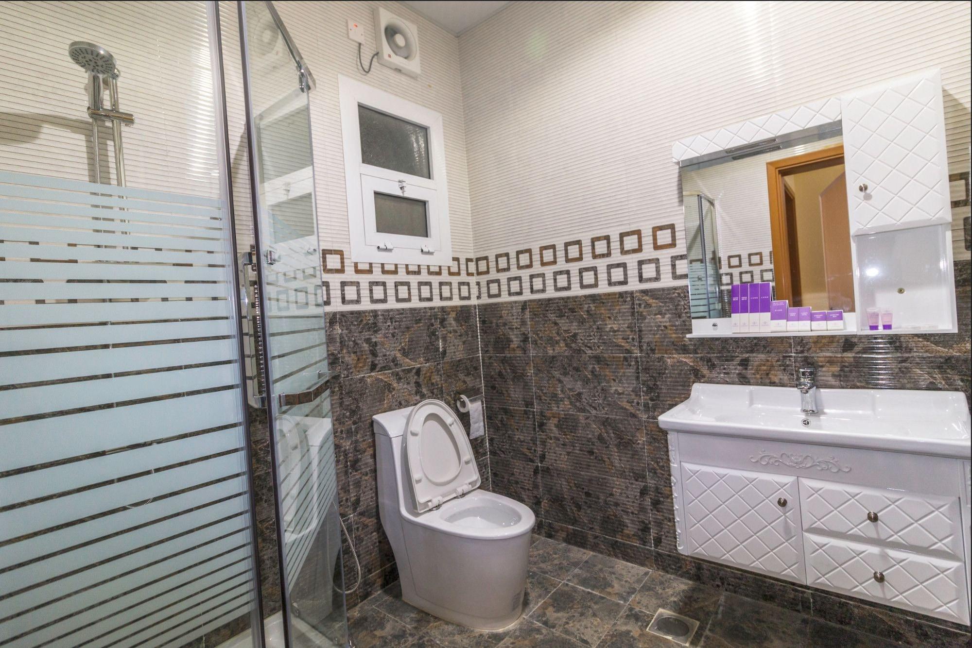 Farah Hotel Apartment Маскат Екстер'єр фото