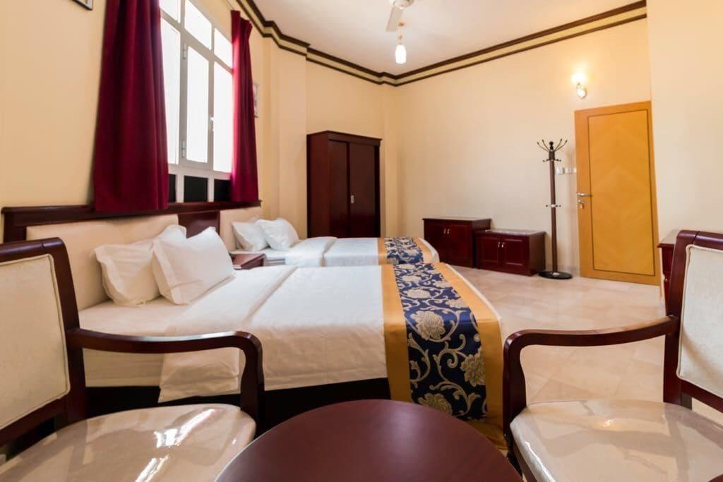 Farah Hotel Apartment Маскат Екстер'єр фото
