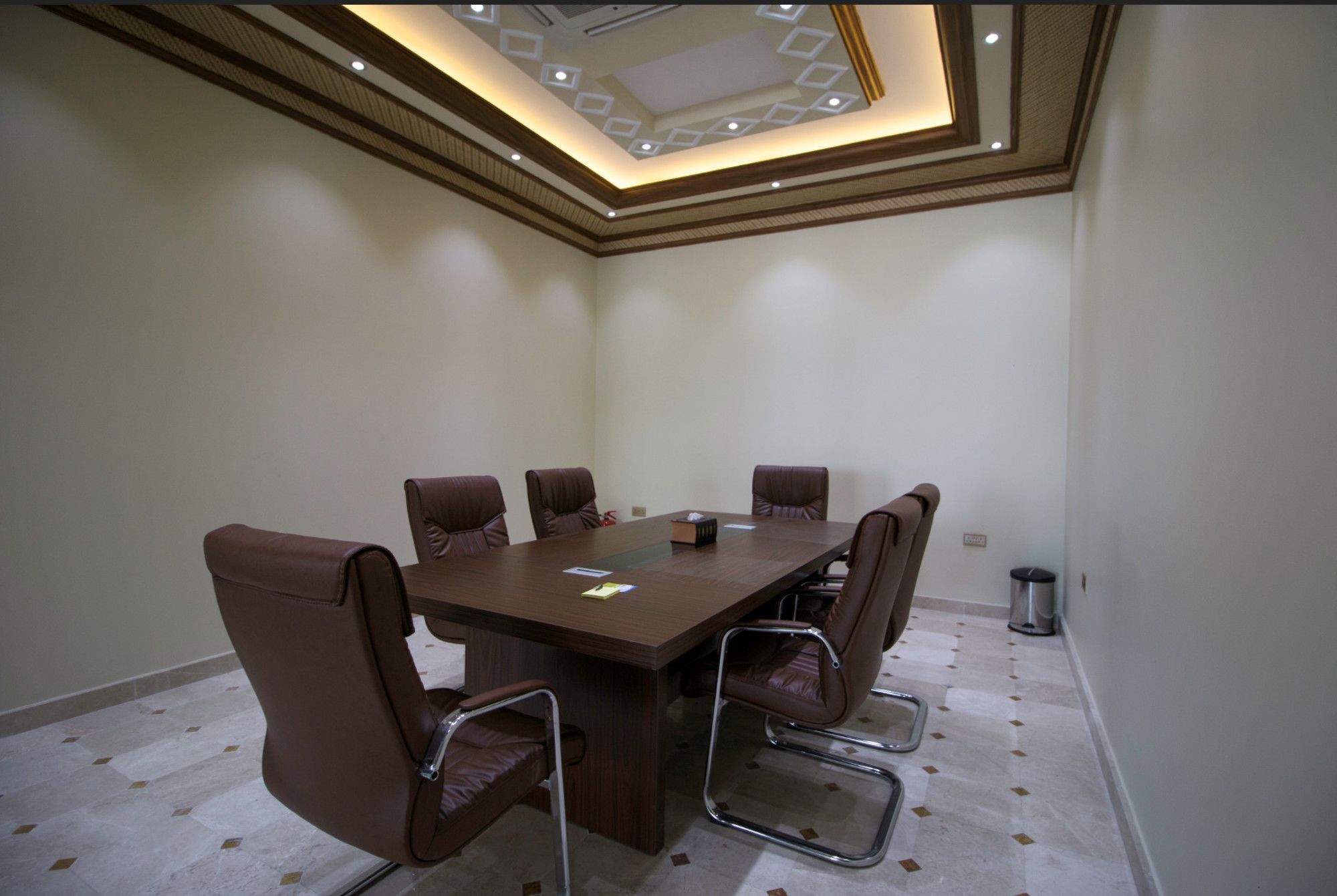 Farah Hotel Apartment Маскат Екстер'єр фото